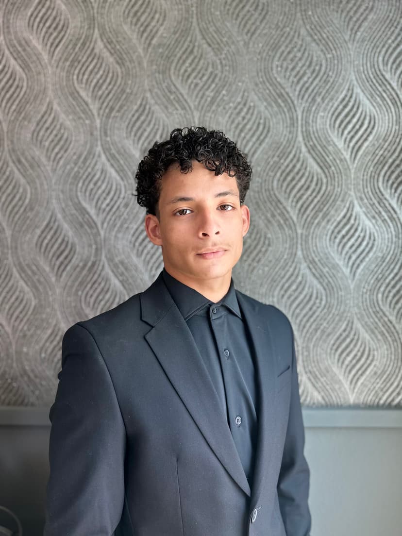 Jeferson Santos - Founder of JefGrowzz